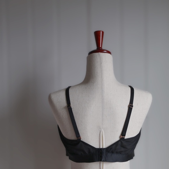 Soma Breathtaking High Neck Bralette Black XXL Delicate Lace - Picture 2 of 4